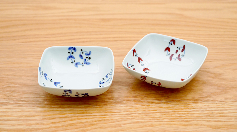 有田焼お雛様　食器・小物入れ　草山窯 Amazon.co.jp: 有田焼 源右衛門窯 染錦梅小紋 蓋物 蓋付 小鉢