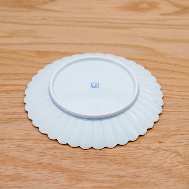 藍土　藍土な休日　和食器　通販　有田焼　梶謙製磁社　芙蓉手　染付　菊割皿　皿　プレート