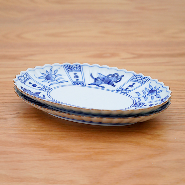 藍土　藍土な休日　和食器　通販　有田焼　梶謙製磁社　芙蓉手　染付　菊割皿　皿　プレート