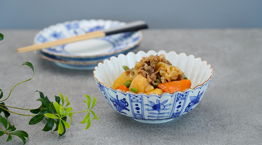 渕サビ芙蓉手菊型鉢［梶謙製磁社］│煮物や和え物の盛り付けにぴったり